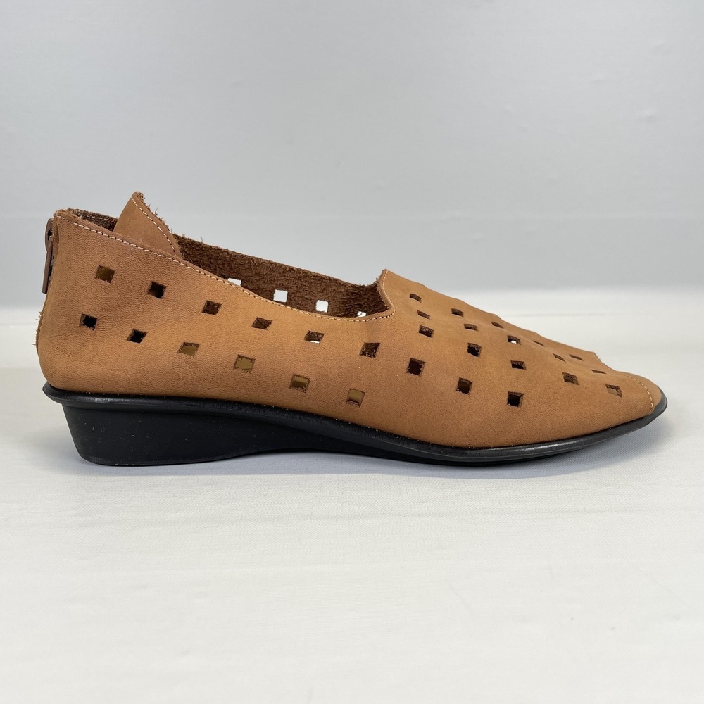 Sesto Meucci Sandals Womens Size 7 W Tan Nubuck Cut Out Back Zip Shoes - Italy